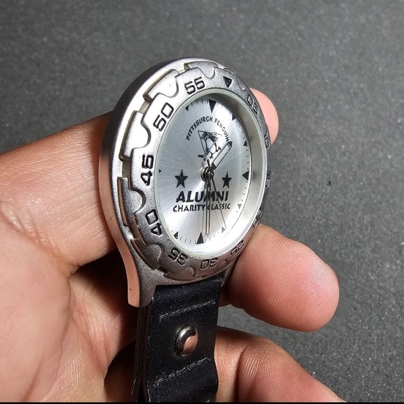 Sweda pittsburgh penguins Clip on quartz watch silver tone - Picture 4 of 8